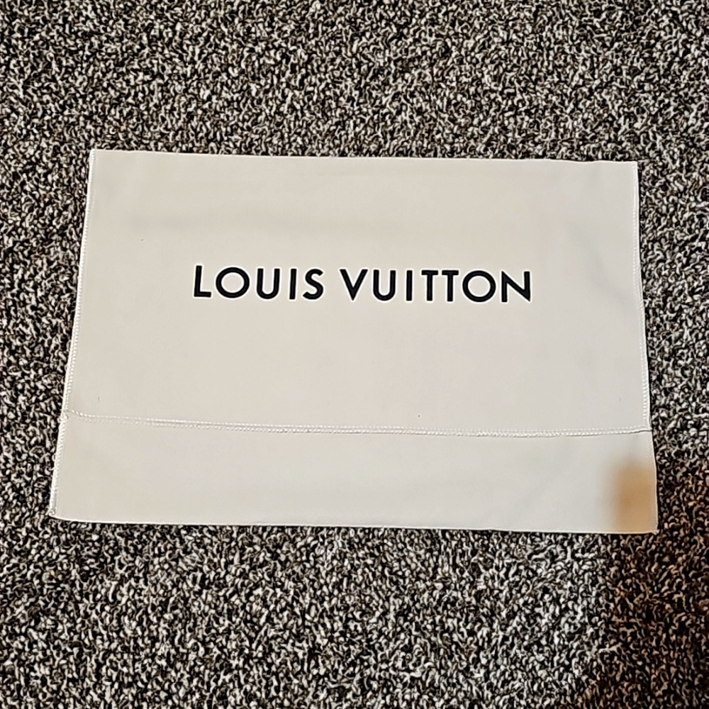 BRAND NEW LOUIS VUITTON DUST BAG